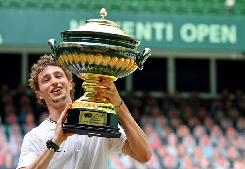 Умбер - чемпион турнира ATP в Галле