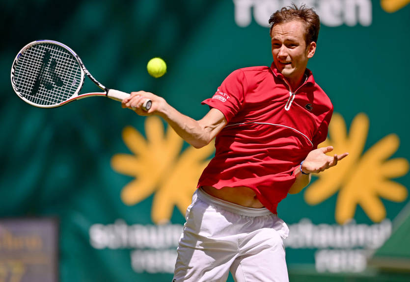 Медведев выиграл турнир ATP в Мальорке