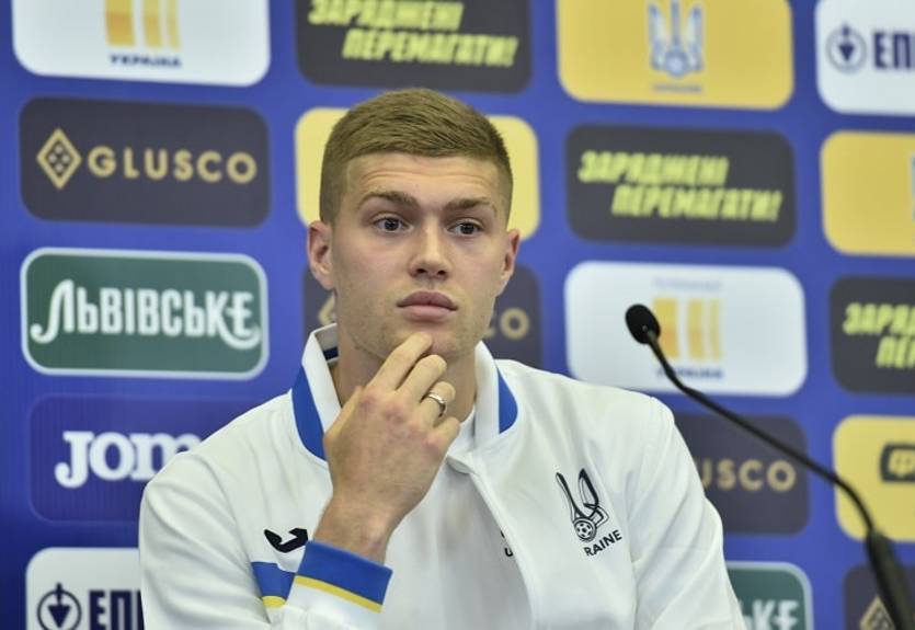 Довбик дебютировал на Евро