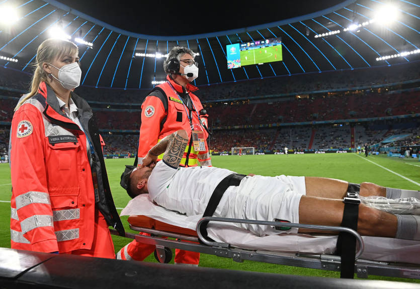 Спинаццола получил серьезную травму в матче с Бельгией Спинаццола получил серьезную травму в матче с Бельгией