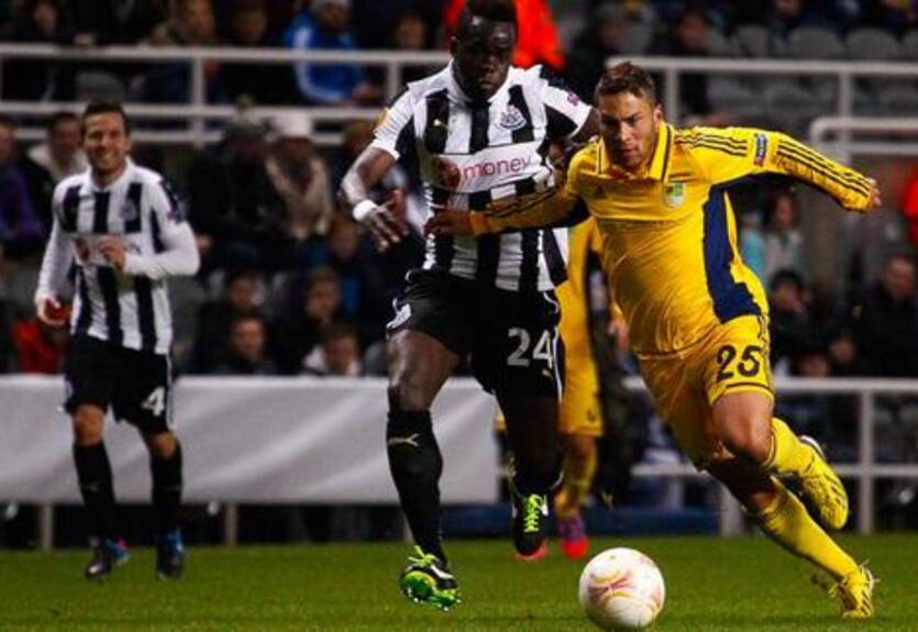 Металлист пропускает дальше Ньюкасл