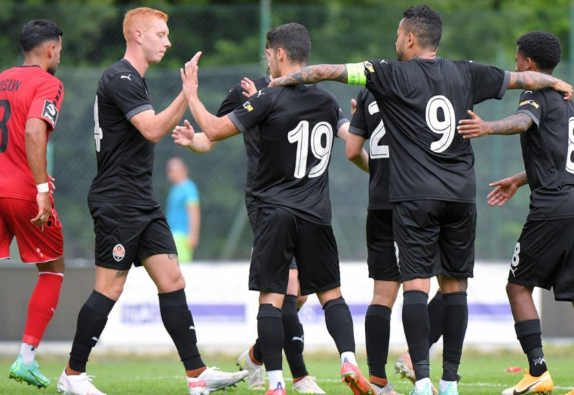 Шахтер вырвал победу у Тюркгюджю в контрольном матче