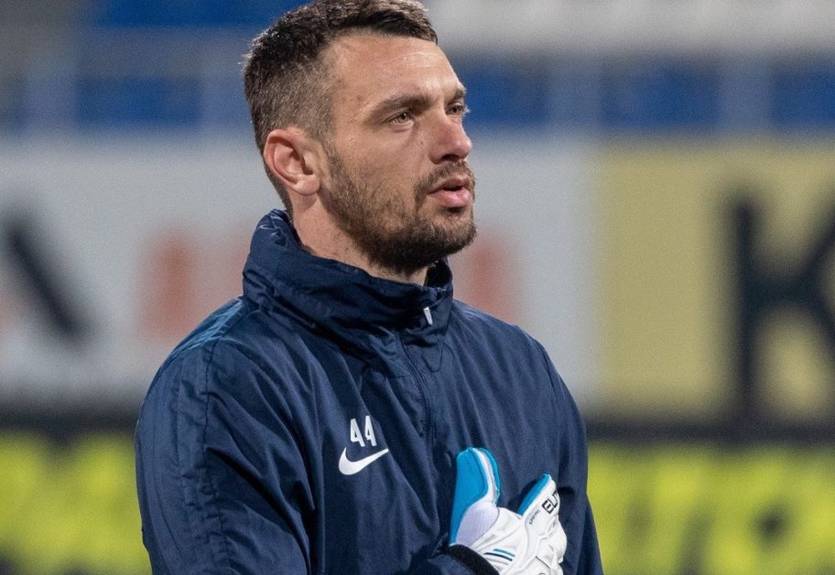 Днепр-1 подписал второго вратаря за день