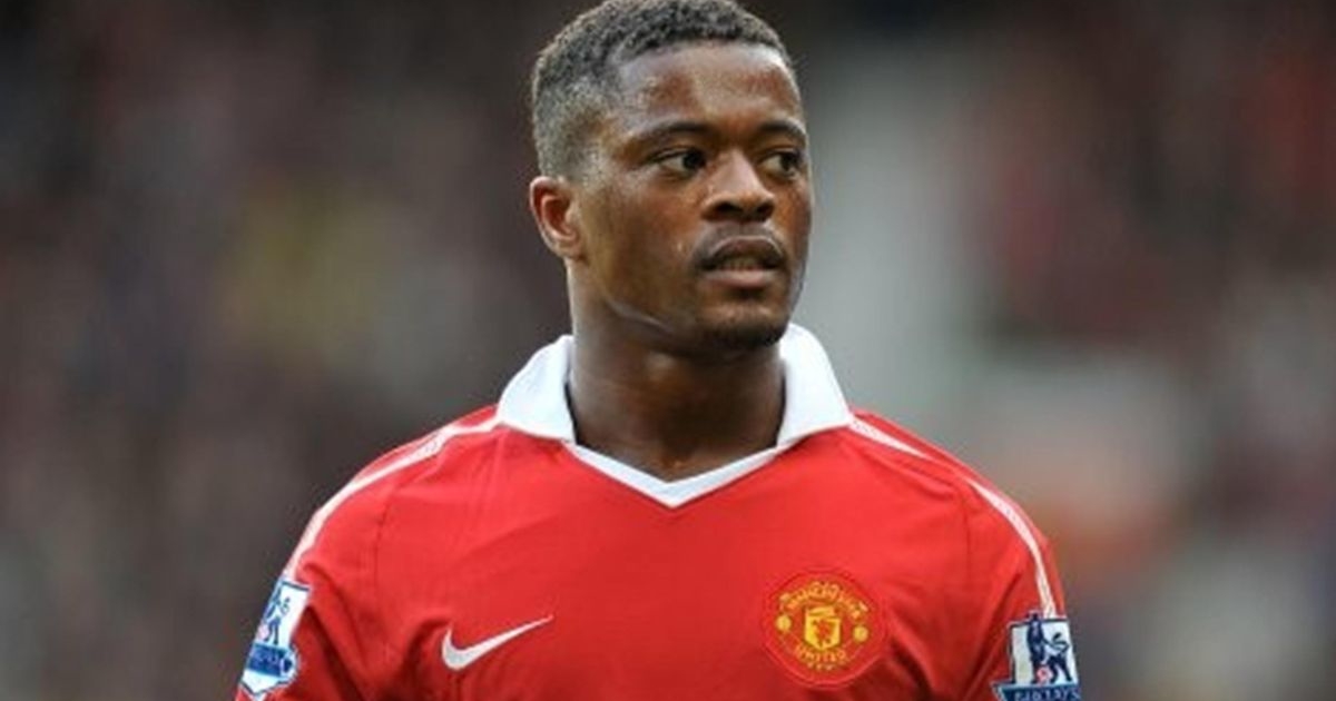 Патрис найамбана. Эвра 1. Эвра 1. Один игрок. Патрис эвра манчестер юнайтед 2008.