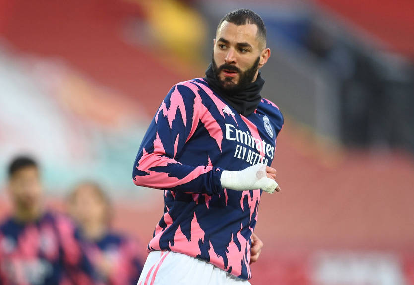 Реал ведет переговоры о новом контракте с Бензема