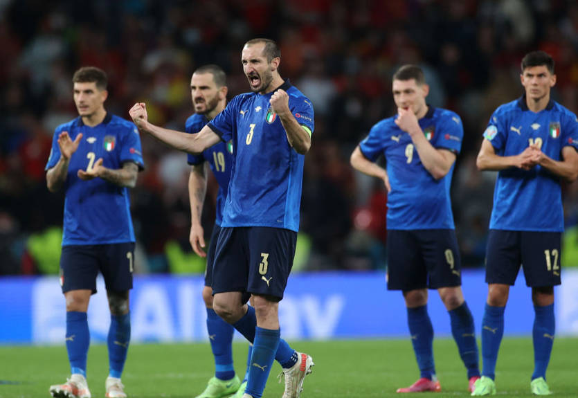 Впервые за 45 лет чемпион Европы определился в серии пенальти