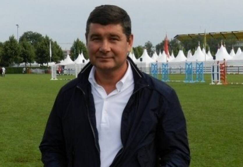 Официально. Арсенал перешел в руки Онищенко