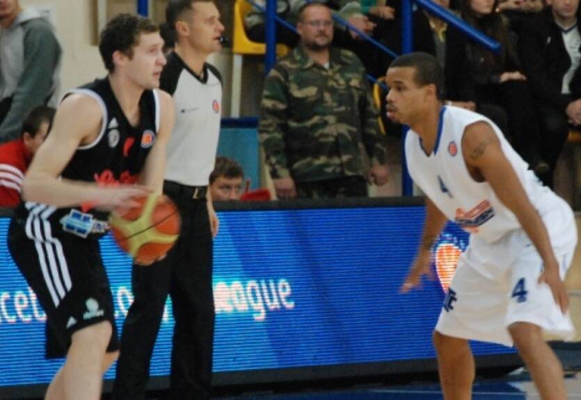 Единая Лига ВТБ. Азовмаш сдался в Санкт-Петербурге