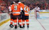 НХЛ. Филадельфия обыгрывает Каролину, поражение Питтсбурга