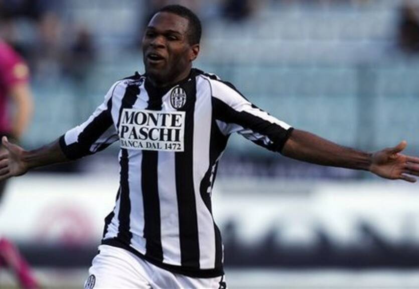 Интер терпит крах в Сиене, Лацио — в Генуе