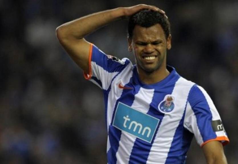 Наполи арендует Роланду