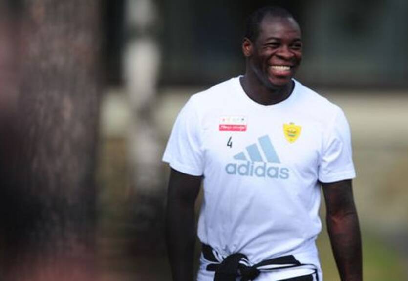 Анжи отпускает Самба в КПР