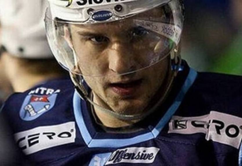 ПХЛ. Экс-игрок Львов уехал в Швейцарию