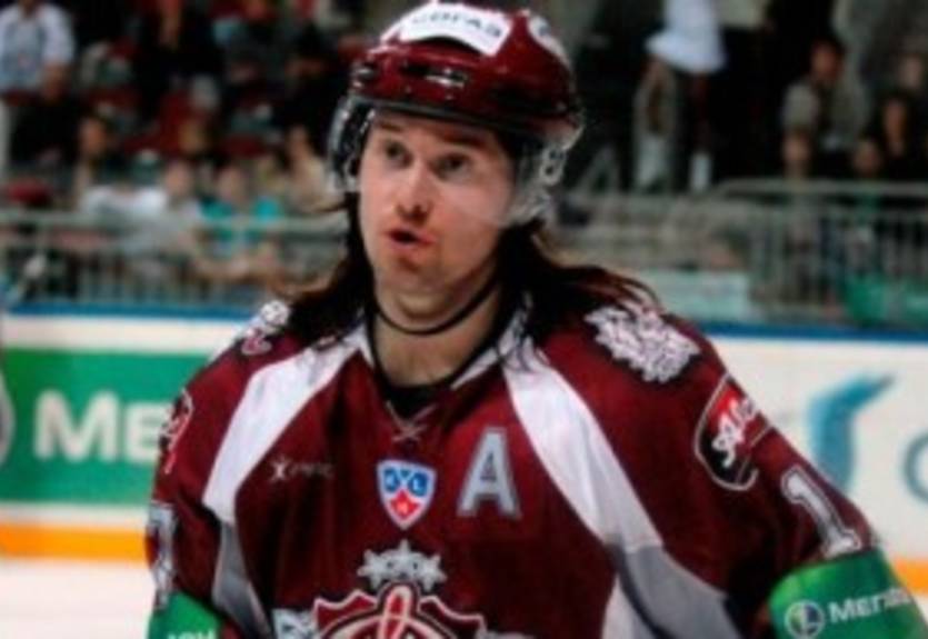 КХЛ. Ниживий обменян в Лев