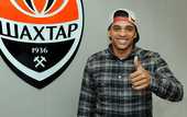 Официально. Тайсон — игрок Шахтера