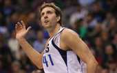 НБА. Новицки планирует завершить карьеру в Далласе