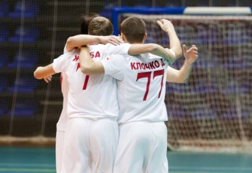 Футзал. Энергия отбилась от ЛТК, Локо выцарапал победу у Урагана