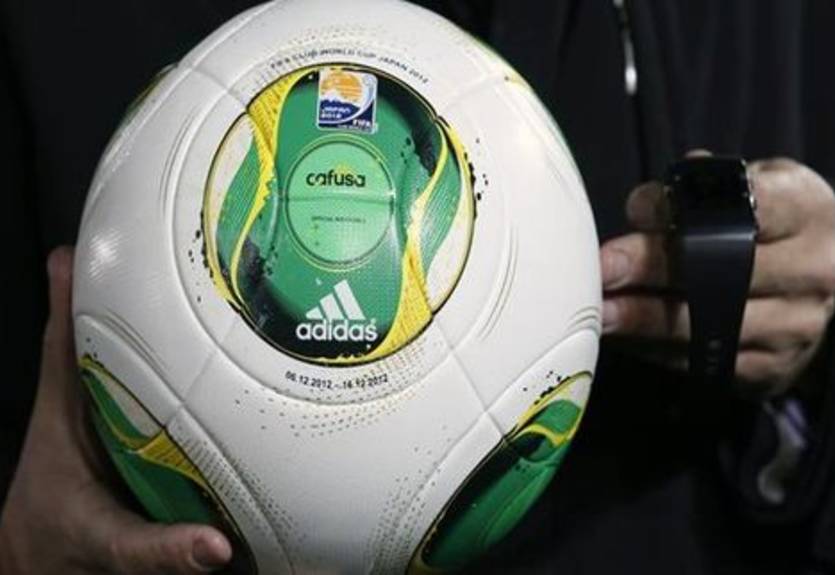 Челси: мячи с микрочипом слишком тяжелые