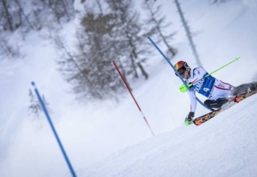 Горные лыжи. Хиршер лидирует в гигантском слаломе