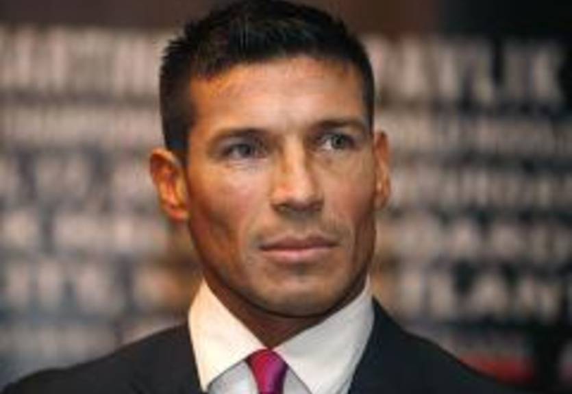 Мартинес выйдет на ринг в апреле