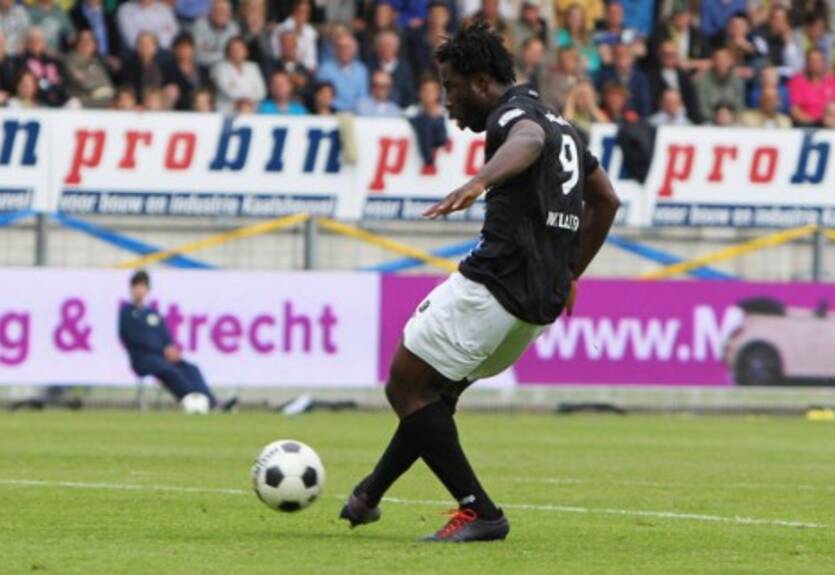 Лучший бомбардир Эредивизии "напрашивается" в Челси