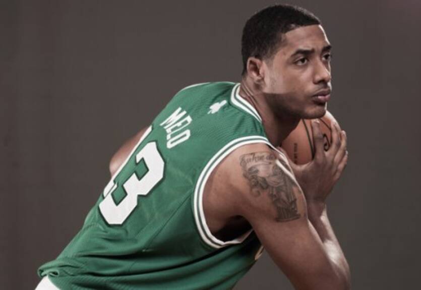 НБА. Селтикс отправляют Джозефа и Мело в Лигу развития