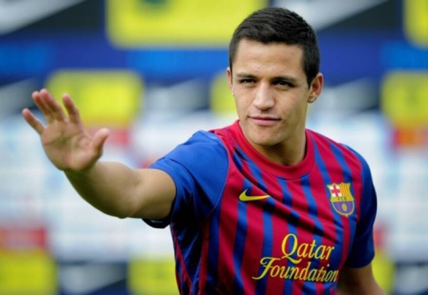 Виланова не намерен отпускать Санчеса в Юве