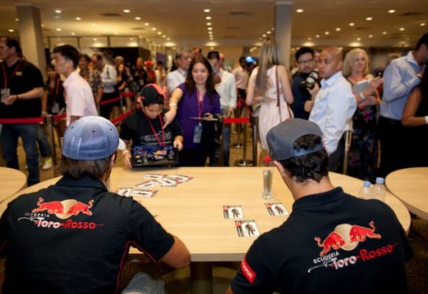 Формула-1. Риккьярдо и Вернь остаются в Торо Россо