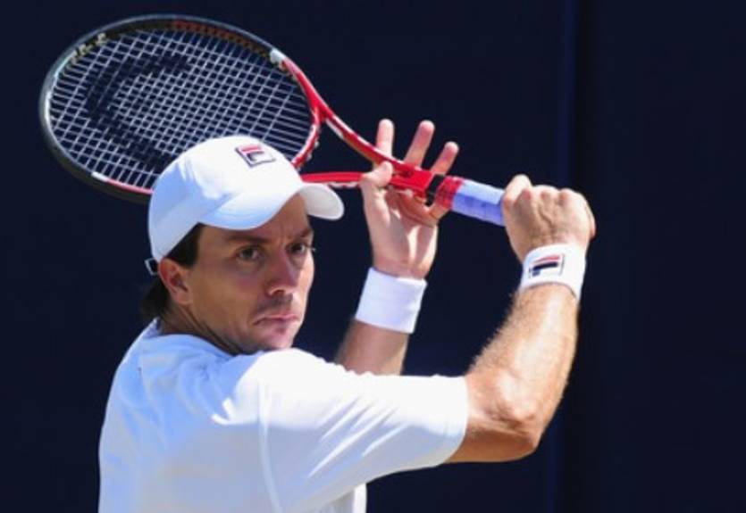 Париж (АТР). Симон и Рамос вышли во второй круг