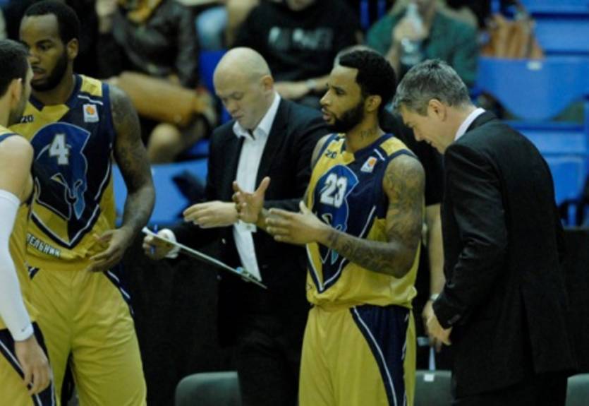 Суперлига. Будивельник разобрался с Днепром (26.10.12)