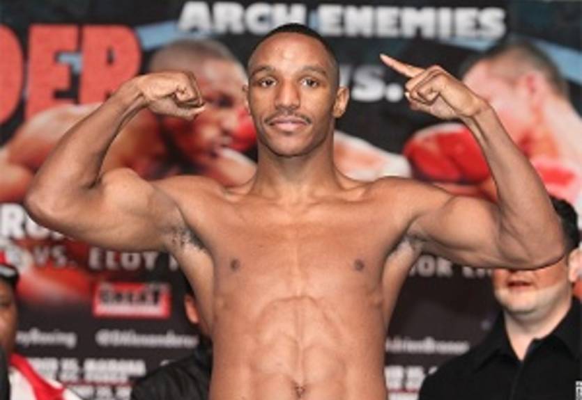 Куиллин и Александер победили по очкам