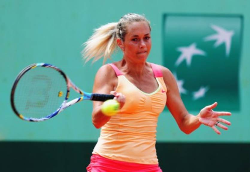 Кубок Кремля (WTA). Бартоли проигрывает, Возняцки и Цибулкова идут дальше