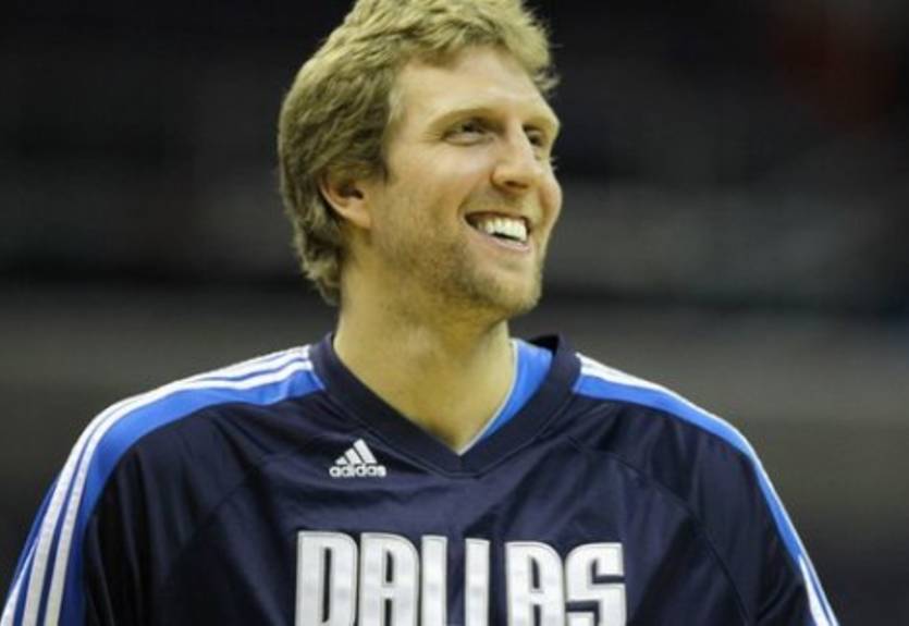 НБА. У Новицки проблемы с коленом