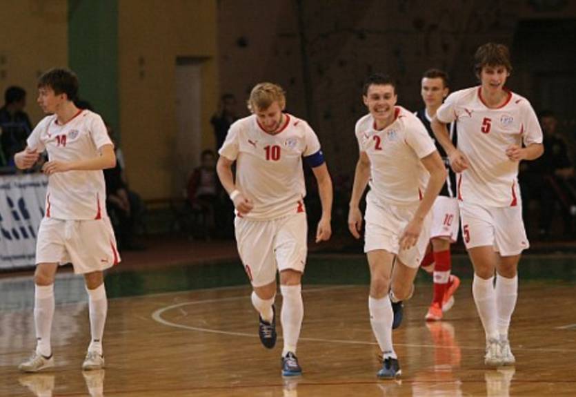 Футзал. ЛТК сильнее Енакиевца