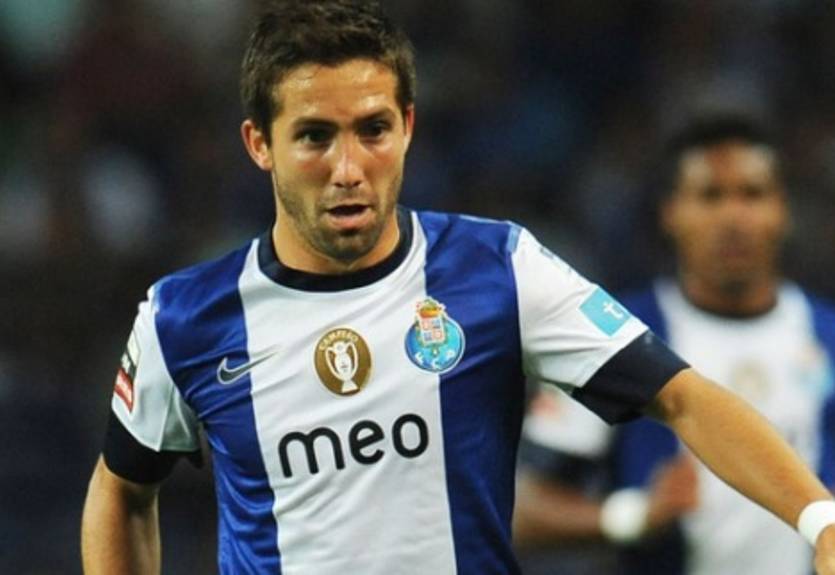 Моутиньо хочет остаться в Порту