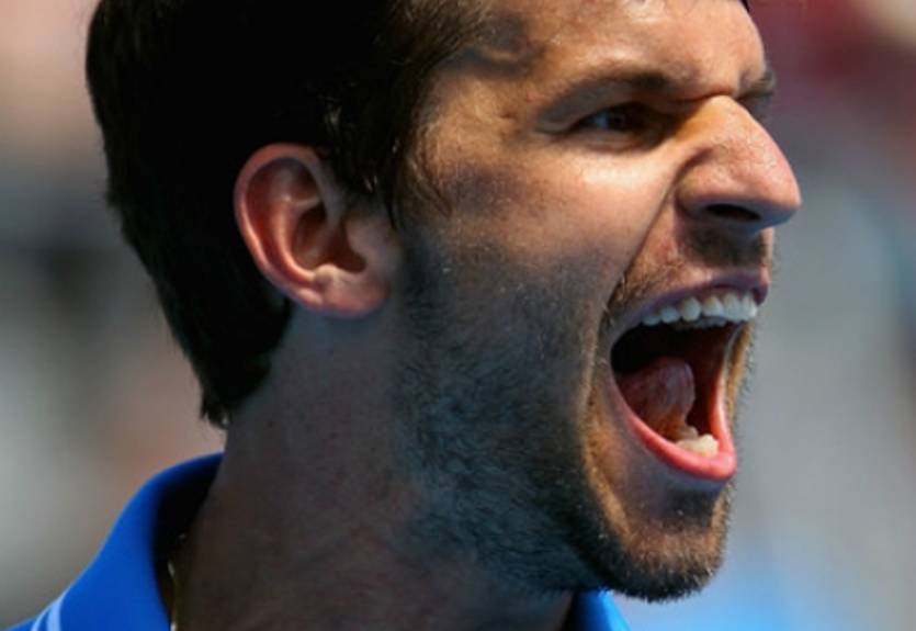 Бангкок (ATP). Петцшнер вышел во второй круг