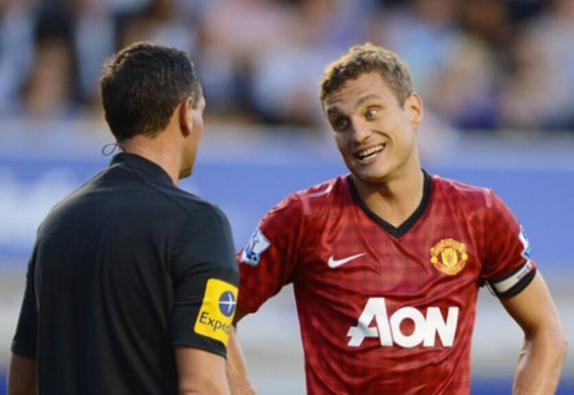 Видич просит фанов МЮ не быть глупцами