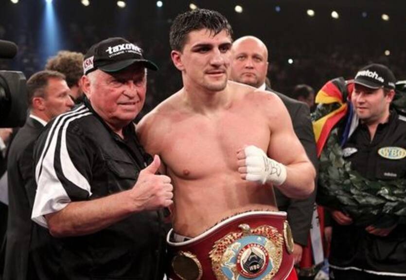 Владимир Кличко может провести бой с Хуком