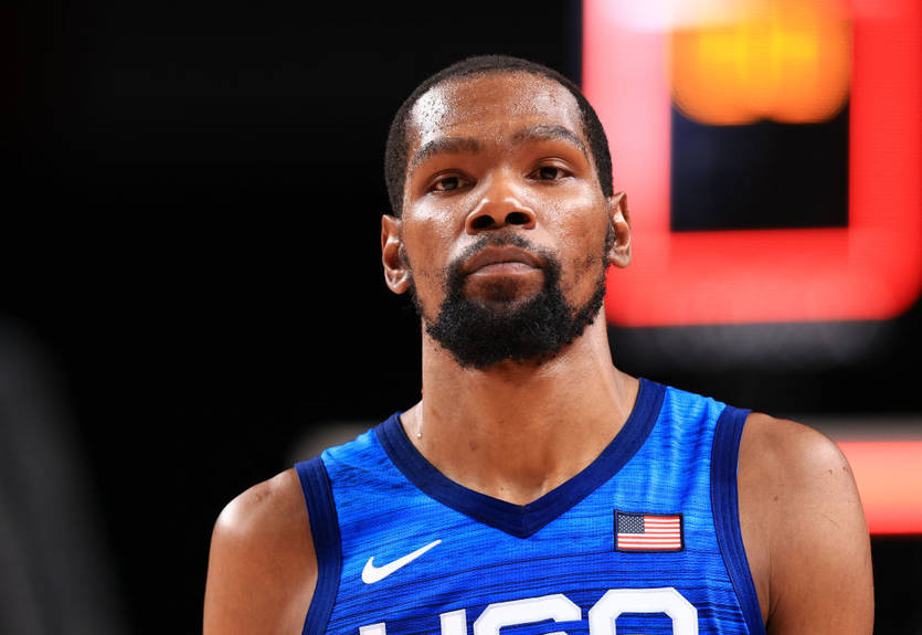 Сборная США по баскетболу сенсационно уступила Франции на старте Олимпиады