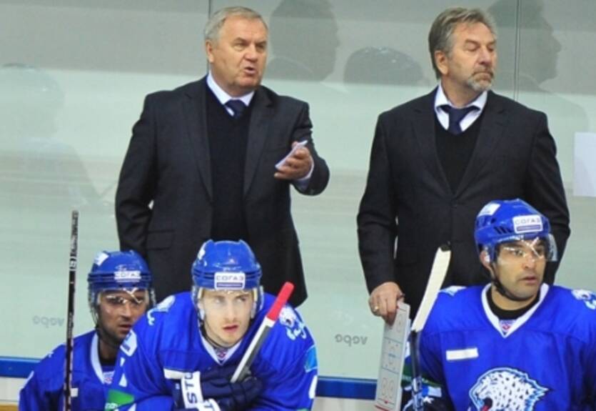 КХЛ. Неудачи фаворитов, победы Спартака, Минска и Риги