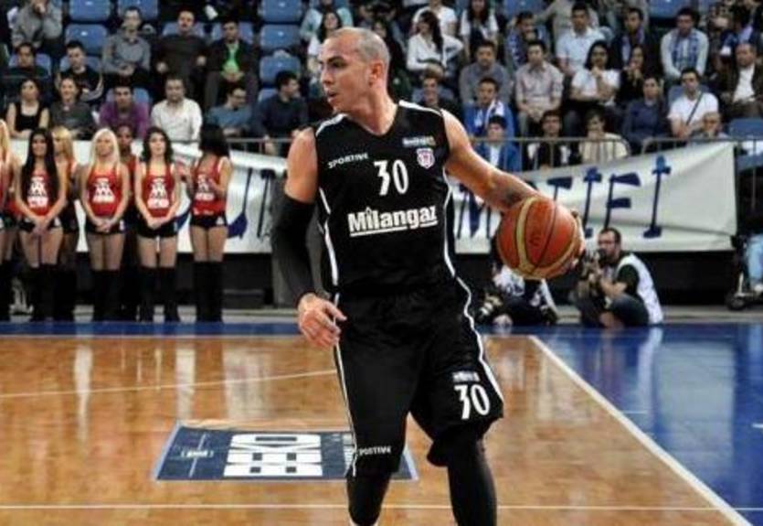 Арройо хочет остаться в Бешикташе