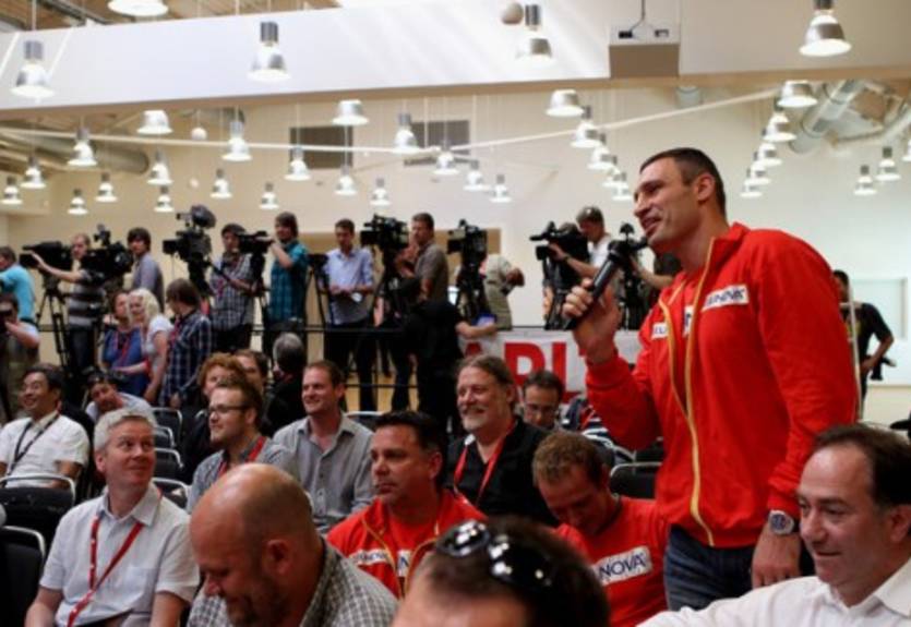 Вит. Кличко: "Чарр пришел за моим чемпионским поясом"