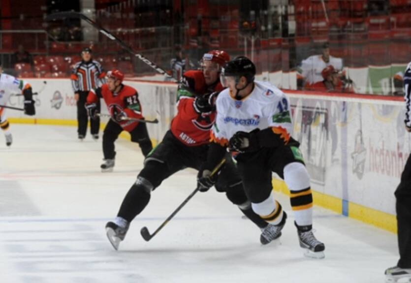 КХЛ. Северсталь бьет Автомобилист и выигрывает Открытый Кубок Донбасса