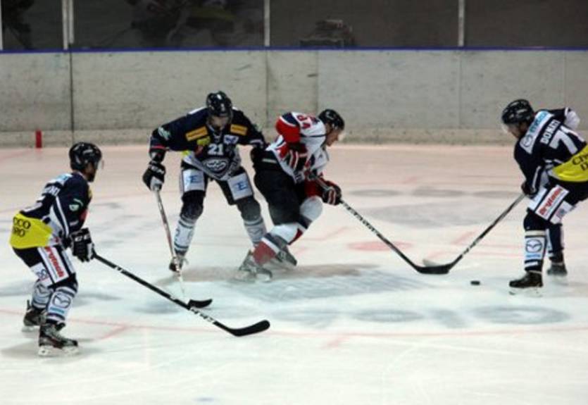 ПХЛ. Беркут не сумел обыграть Амбри-Пиотту