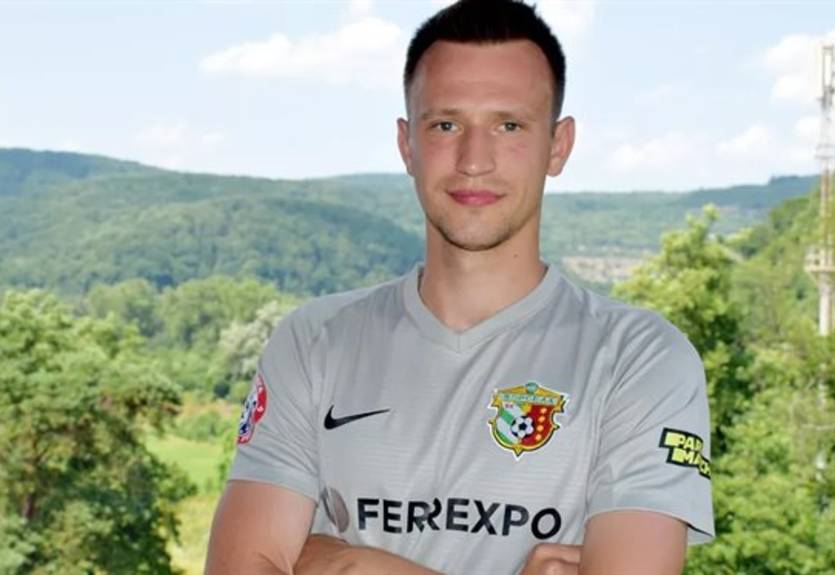 Кушниренко получил красную карточку в дебютном матче за Ворсклу