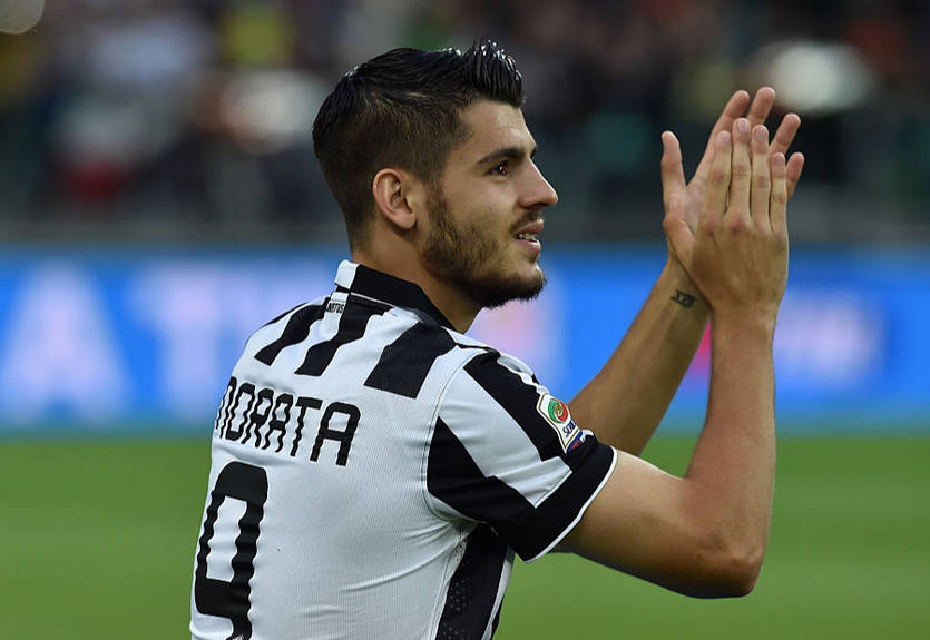 Мората "превратился" в Халка и поздравил детей с днем рождения