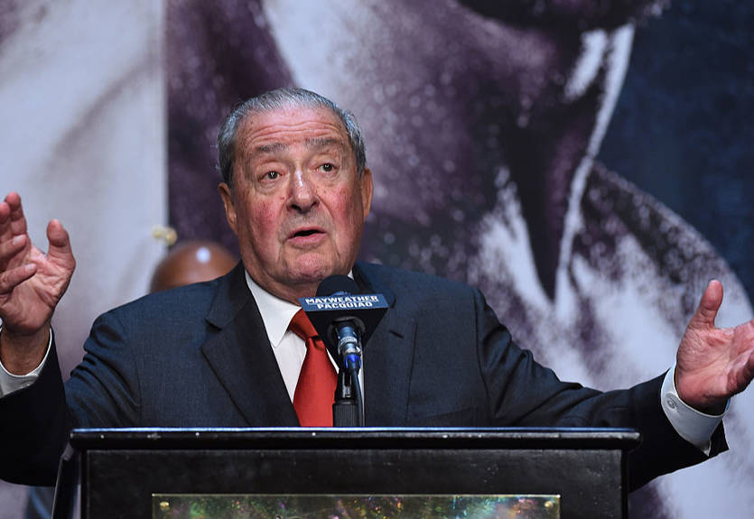 Арум рассказал, когда планирует организовать бой Фьюри - Джошуа