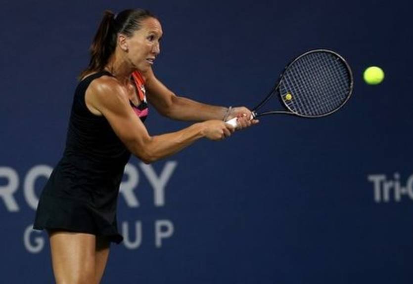 Даллас (WTA).  Уверенная победа Винчи, проблемы Янкович