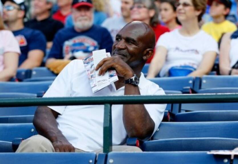 Холифилд обещает Кличко рекордные деньги за бой с ним