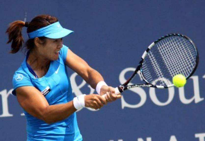 Цинциннати (WTA). На Ли громит Радваньску, тяжелая победа В.Уильямс